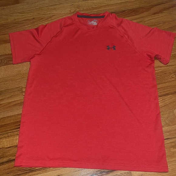 Men’s Under Armour medium crewneck tee shirt - Picture 4 of 4